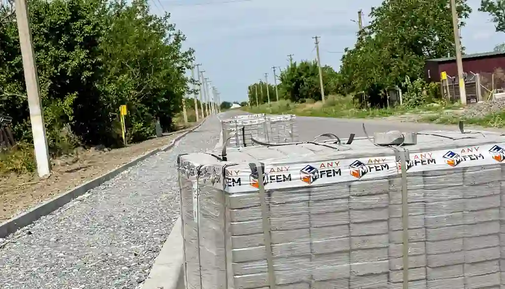 StareMisto Xersonschyna 07 2026 02 Поставили на Херсонщину тротуарну плитку «Старе місто» ТМ ANYFEM® по програмі відновлення